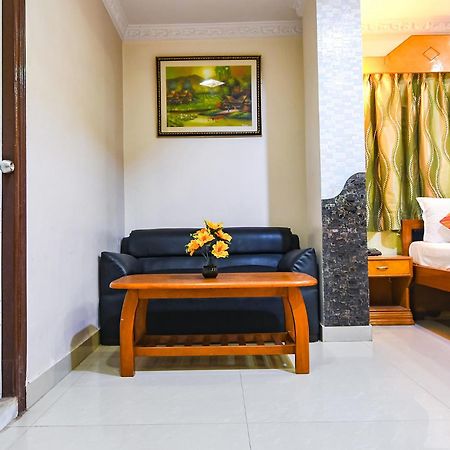 Fabexpress Wild Orchid - 800M From Medica Superspecialty Hospital Hotel Calcutta Exterior foto